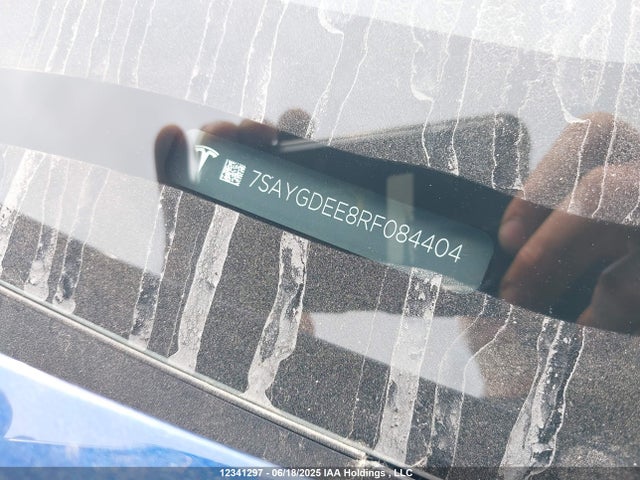 Tesla Model Y 2024 7SAYGDEE8RF084404 Image 18