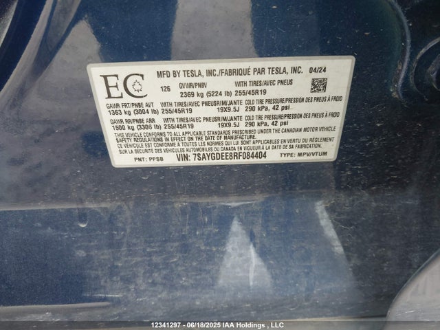 Tesla Model Y 2024 7SAYGDEE8RF084404 Image 9