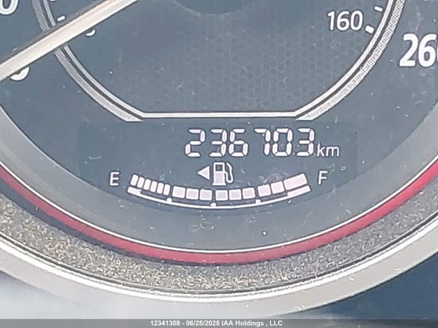 JM1BM1K78E1176597 Mazda pe