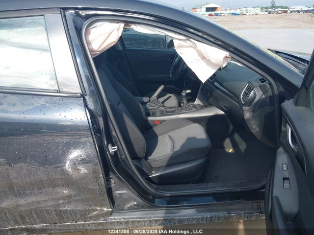 JM1BM1K78E1176597 Mazda pe