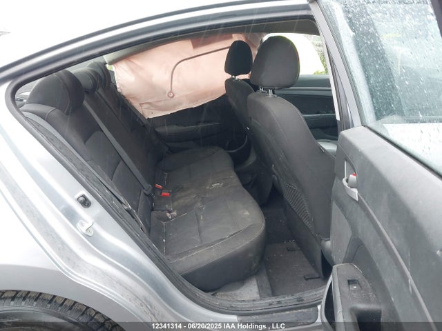 5NPD74LF8HH110166 Hyundai Elantra