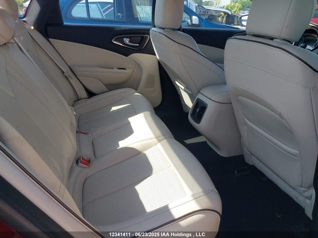 1C3CCCEGXFN683515 Chrysler 200