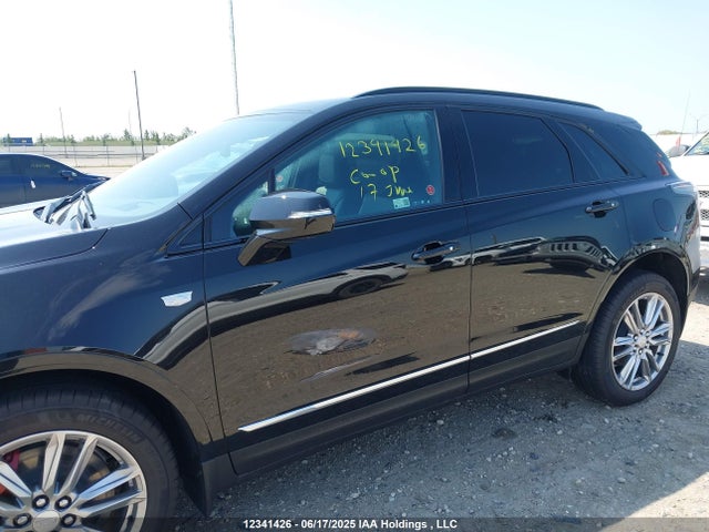 1GYKNGRS8SZ110777 Cadillac lgx