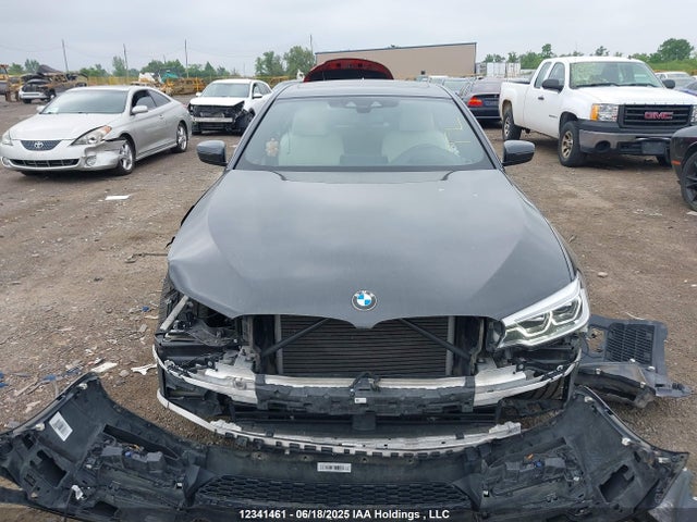 WBAJE7C59JG891532 BMW 540I