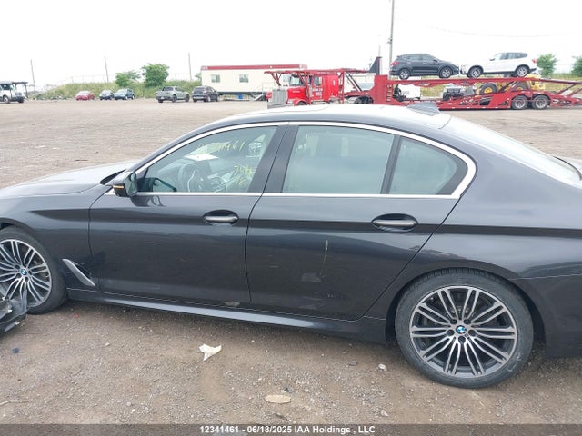 WBAJE7C59JG891532 BMW 540I