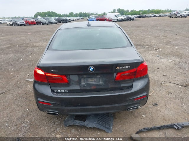 WBAJE7C59JG891532 BMW 540I