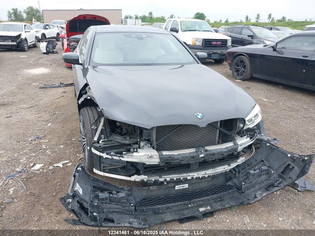 WBAJE7C59JG891532 BMW 540I