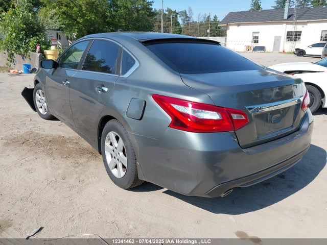 Nissan Altima 2017 1N4AL3AP8HN334046 Image 3