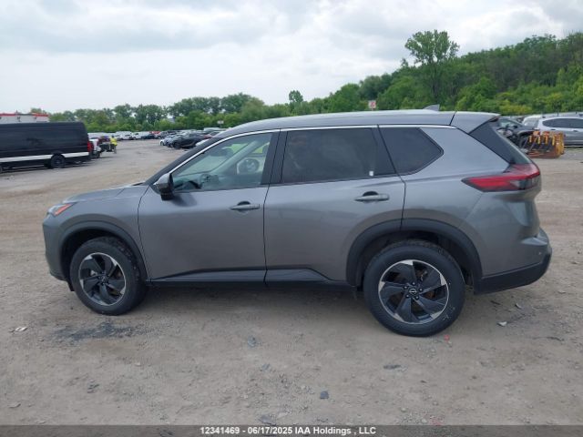JN8BT3BB7RW428341 Nissan Rogue