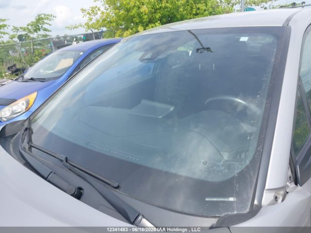NMTKHMBX6JR064012 Toyota 3zr-fae