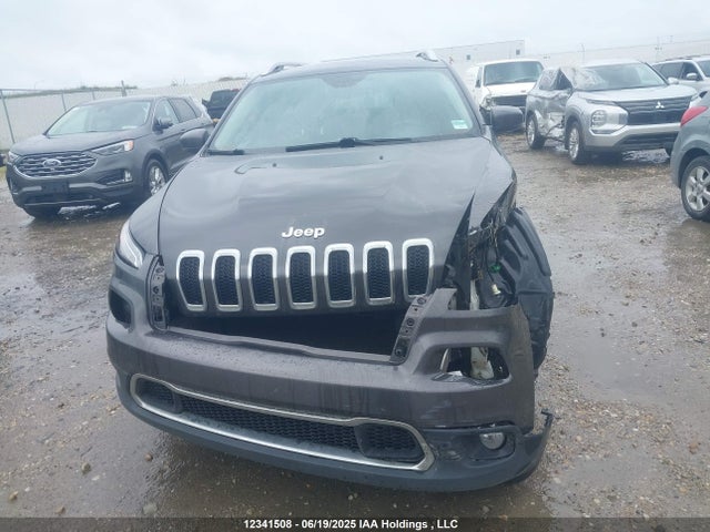 1C4PJMDSXGW377702 Jeep Cherokee