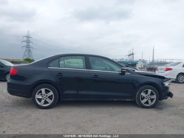 3VWD07AJ5EM288892 Volkswagen 2014