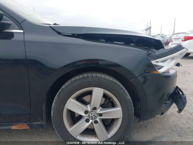 3VWD07AJ5EM288892 Volkswagen 2014