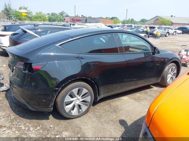 5YJYGDEE2MF116835 Tesla Model Y