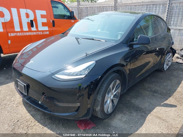5YJYGDEE2MF116835 Tesla Model Y