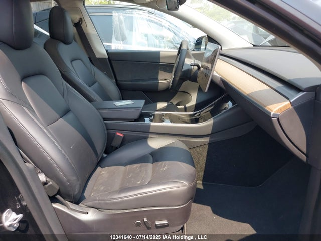 5YJYGDEE2MF116835 Tesla Model Y