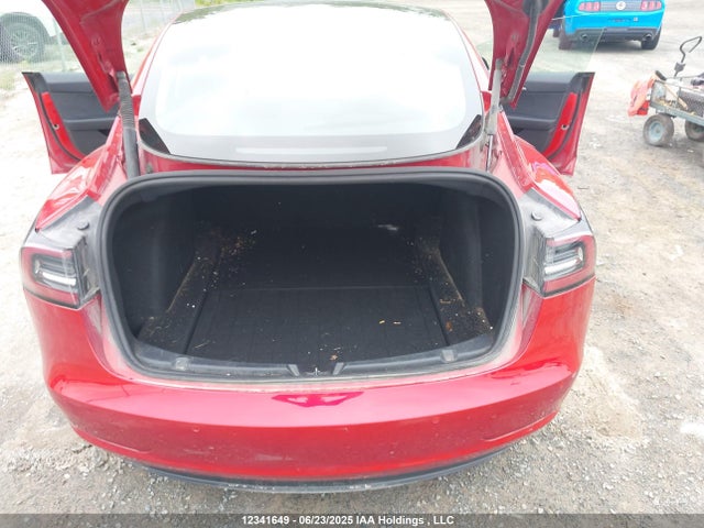 5YJ3E1EA4MF030891 Tesla 2021