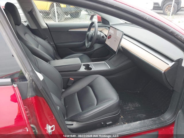 5YJ3E1EA4MF030891 Tesla 2021