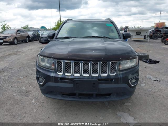 1C4NJDCB4FD135426 Jeep 2015