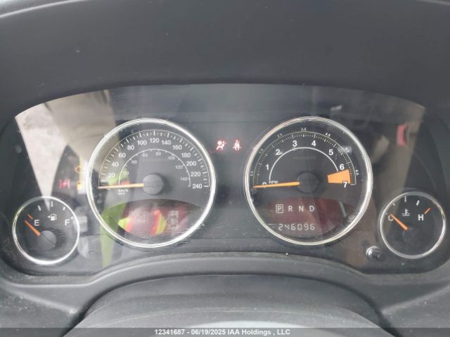 1C4NJDCB4FD135426 Jeep 2015