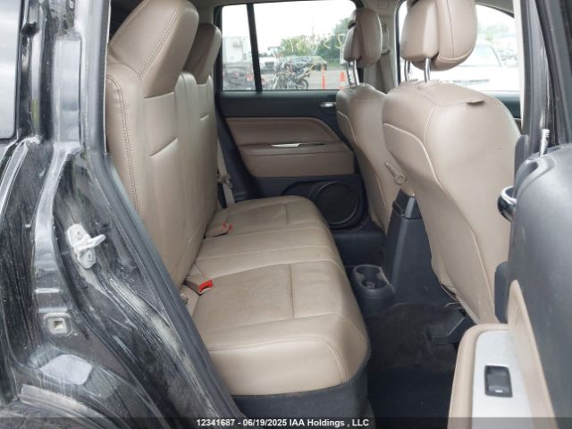 1C4NJDCB4FD135426 Jeep 2015