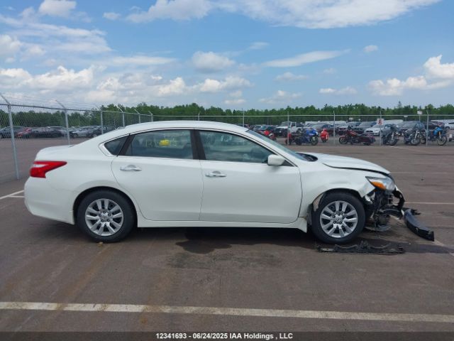 1N4AL3AP6HN343568 Nissan 2017