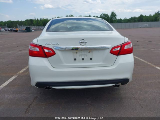 1N4AL3AP6HN343568 Nissan 2017