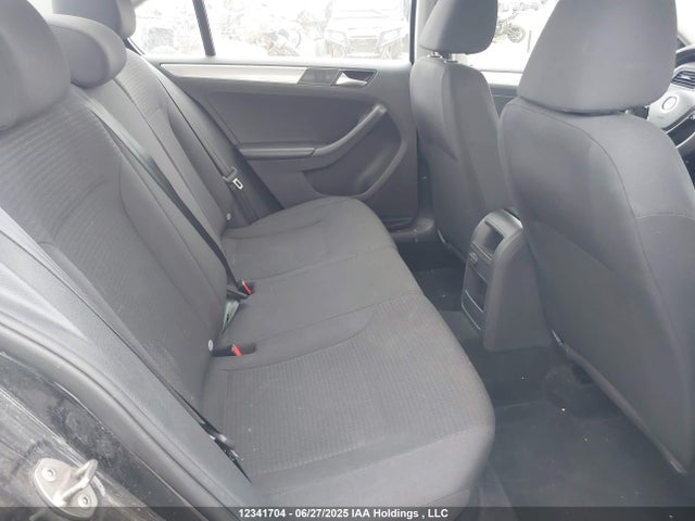 3VW2B7AJ6HM397884 Volkswagen 1.4 tsi