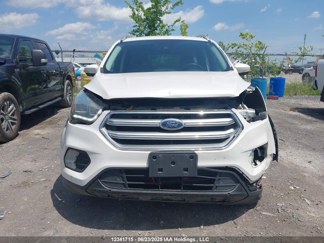 1FMCU0J91HUA72680 Ford 2017