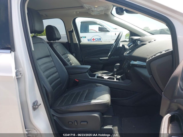 1FMCU0J91HUA72680 Ford 2017