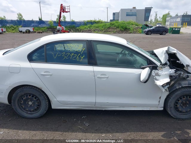3VW267AJ6GM329264 Volkswagen Jetta 1.4 Tsi Trendline/1.4 Tsi Trendline+