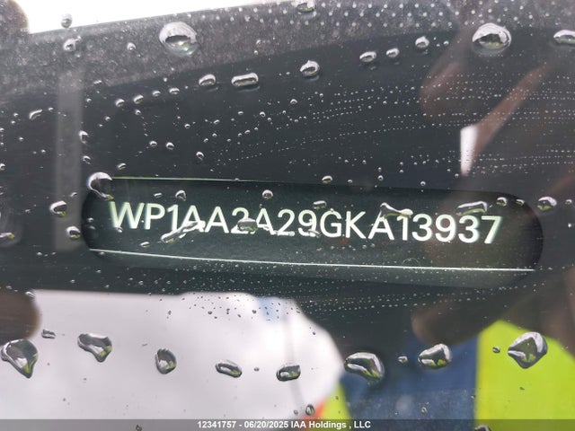 WP1AA2A29GKA13937 Porsche Cayenne