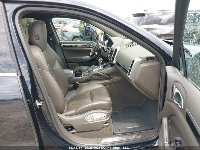WP1AA2A29GKA13937 Porsche Cayenne