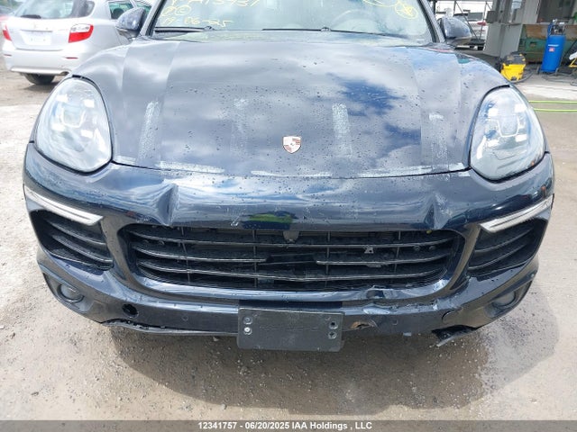 WP1AA2A29GKA13937 Porsche Cayenne
