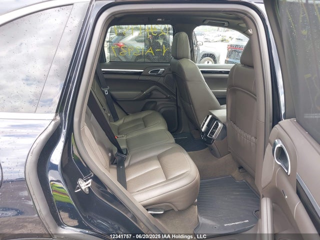 WP1AA2A29GKA13937 Porsche Cayenne