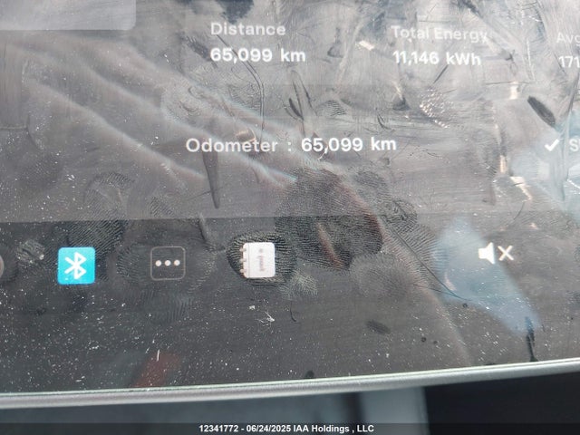 5YJ3E1EBXNF275110 Tesla MODEL 3
