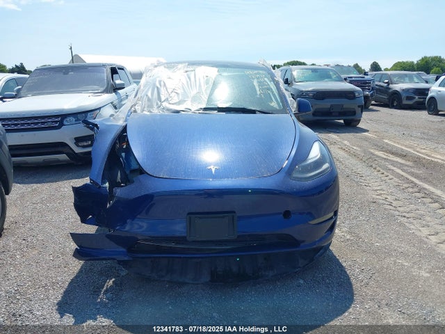 Tesla Model Y 2024 7SAYGDEE7RF065469 Image 13