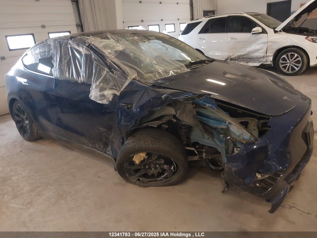 Tesla Model Y 2024 7SAYGDEE7RF065469 Image 16