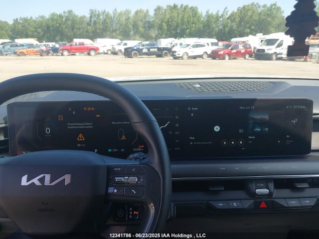 KNDADFS58R6049185 KIA 2024