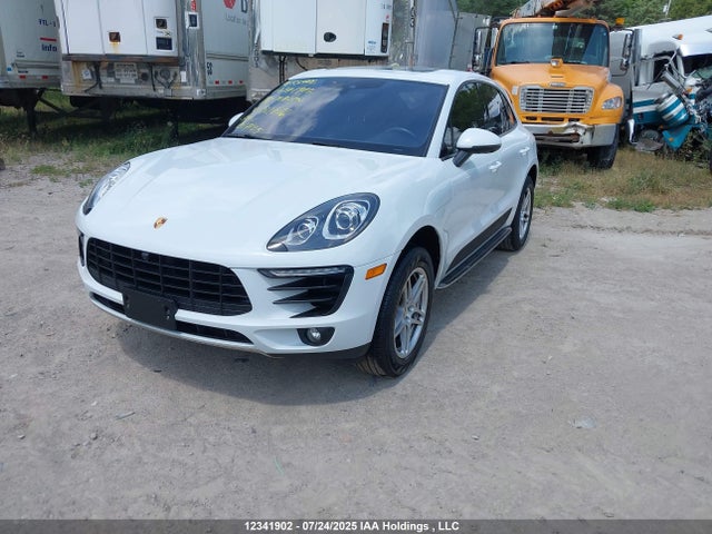 Porsche Macan 2018 WP1AA2A5XJLB11676 Image 2