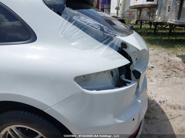 Porsche Macan 2018 WP1AA2A5XJLB11676 Image 22