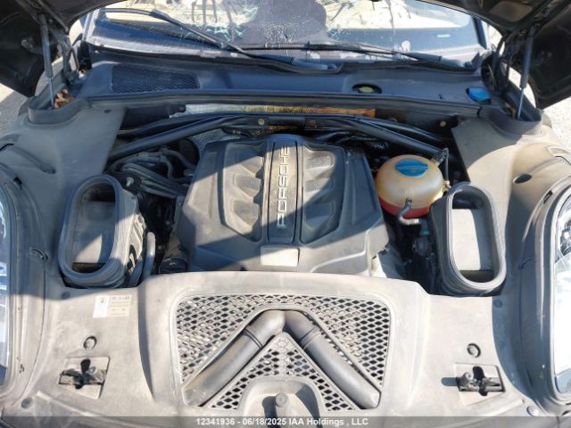 WP1AB2A52FLB53201 Porsche 2015