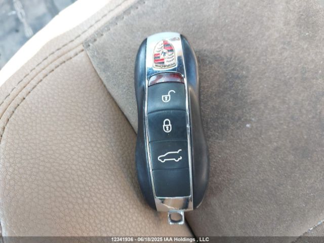 WP1AB2A52FLB53201 Porsche 2015