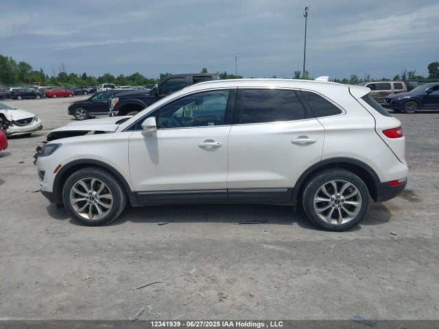 Lincoln MKC 2016 5LMCJ2D99GUJ17926 Image 15