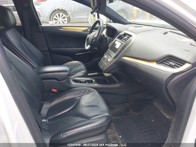 Lincoln MKC 2016 5LMCJ2D99GUJ17926 Image 5
