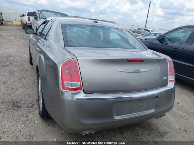 Chrysler 300 2014 2C3CCARG2EH306165 Image 35