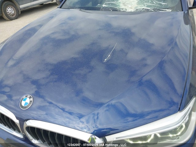 WBAJE7C56KWW43004 BMW 540I