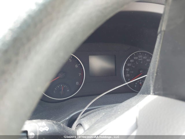 KNDEPCAAXP7358718 KIA nu