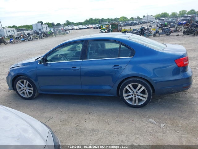 3VWL07AJ9FM288505 Volkswagen 2015