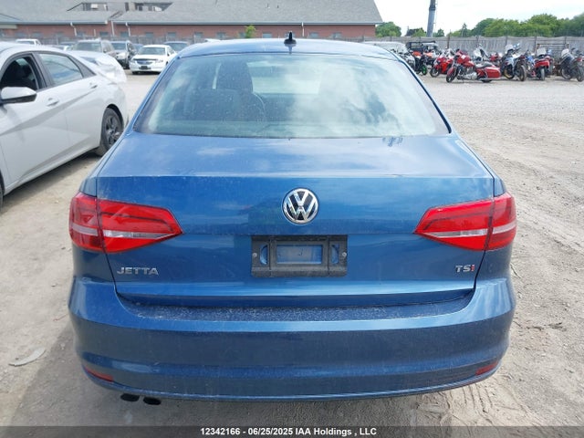 3VWL07AJ9FM288505 Volkswagen 2015